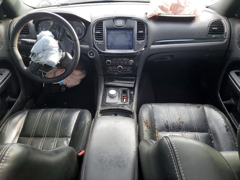 77352575 :رقم المزاد ، 2C3CCAGG1JH300399 vin ، 2018 Chrysler 300 مزاد بيع