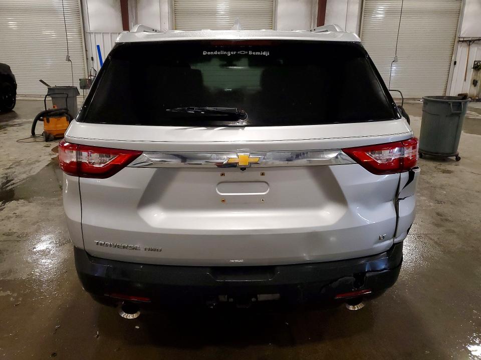 Продаж на аукціоні авто 2018 Chevrolet Traverse, vin: 1GNEVGKW2JJ128499, номер лоту: 76924335