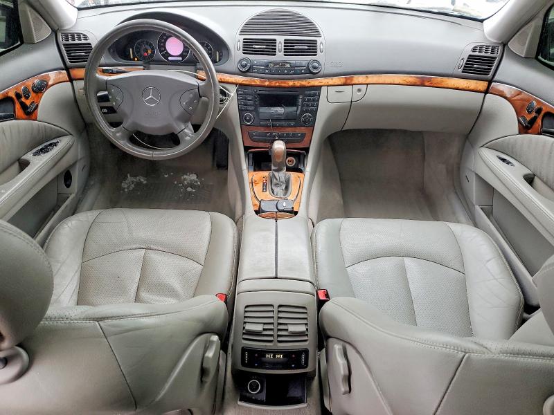 2004 Mercedes-benz E მანქანა იყიდება აუქციონზე, vin: WDBUF83J04X112828, აუქციონის ნომერი: 76794335