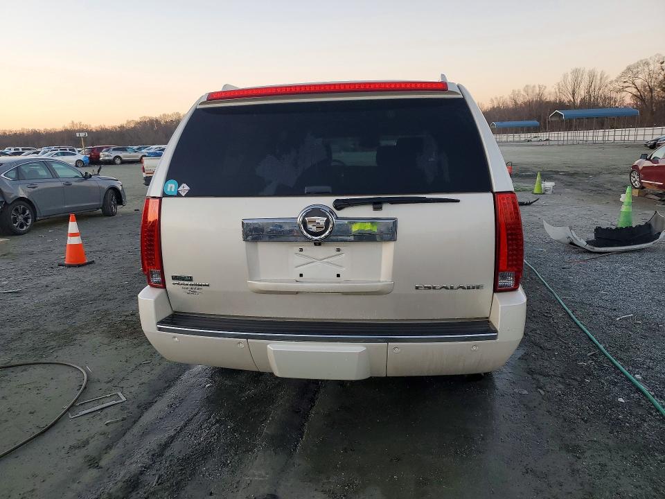 76030095 :رقم المزاد ، 1GYUKKEF4AR195502 vin ، 2010 Cadillac Escalade مزاد بيع