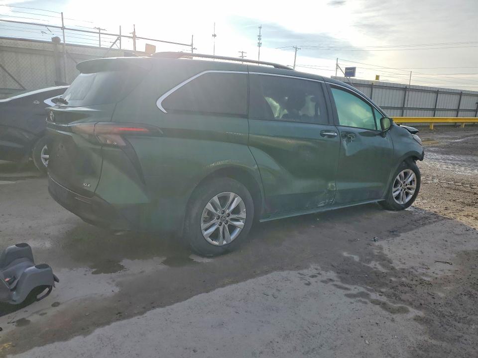 Продажа на аукционе авто 2025 Toyota Sienna, vin: 5TDJSKFC3SS199279, номер лота: 77658725