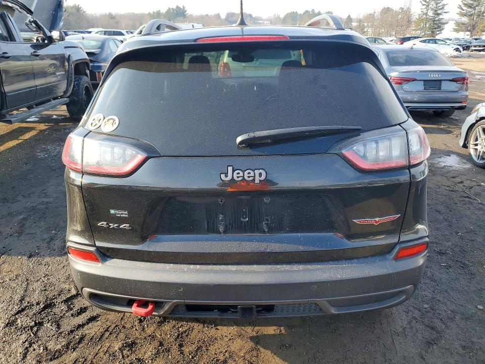 76762725 :رقم المزاد ، 1C4PJMBX3MD182143 vin ، 2021 Jeep Cherokee مزاد بيع
