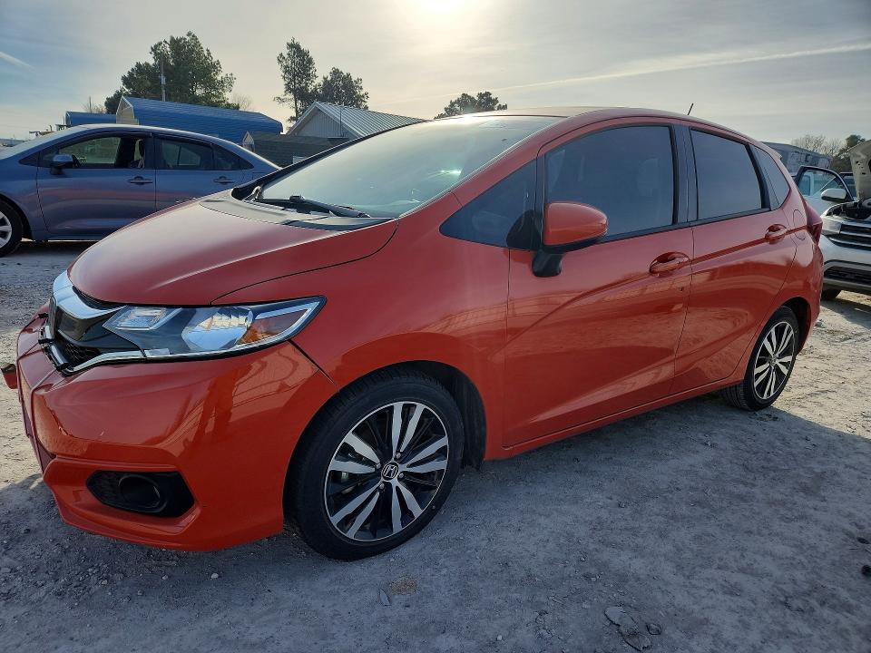 76254355 :رقم المزاد ، 3HGGK5H89JM702950 vin ، 2018 Honda Fit مزاد بيع