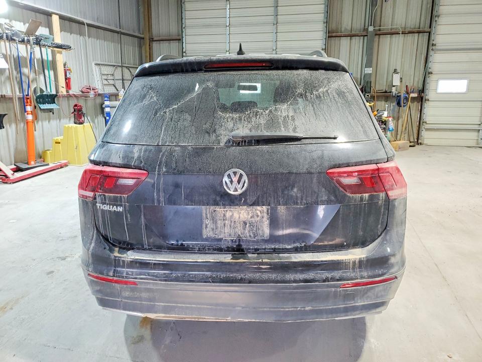 75822645 :رقم المزاد ، 3VV1B7AX8MM063709 vin ، 2021 Volkswagen Tiguan مزاد بيع
