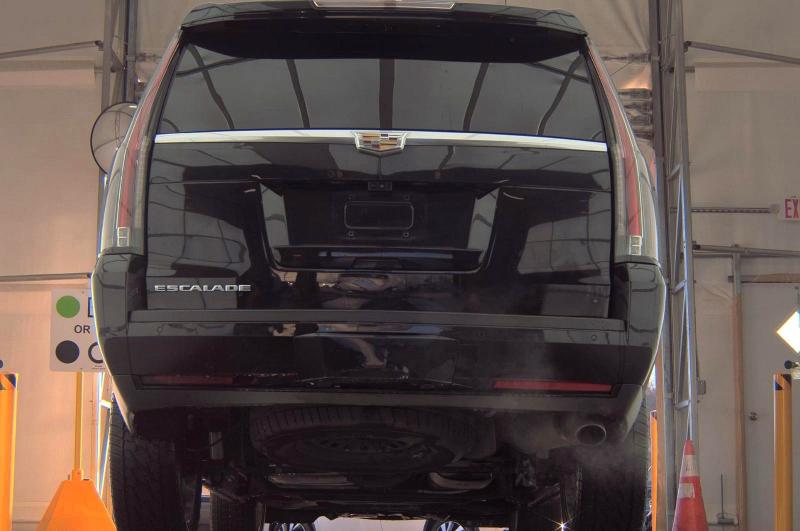 77332165 :رقم المزاد ، 1GYS4JKJ7JR335854 vin ، 2018 Cadillac Escalade E مزاد بيع