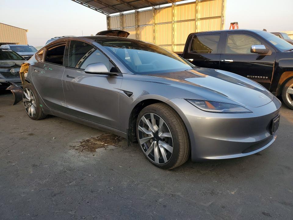 75393525 :رقم المزاد ، 5YJ3E1EAXSF015793 vin ، 2025 Tesla Model 3 مزاد بيع
