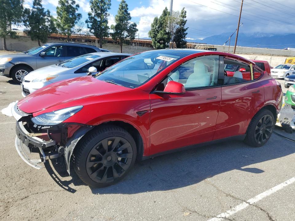 77749375 :رقم المزاد ، 7SAYGDEE5NF369488 vin ، 2022 Tesla Model Y مزاد بيع