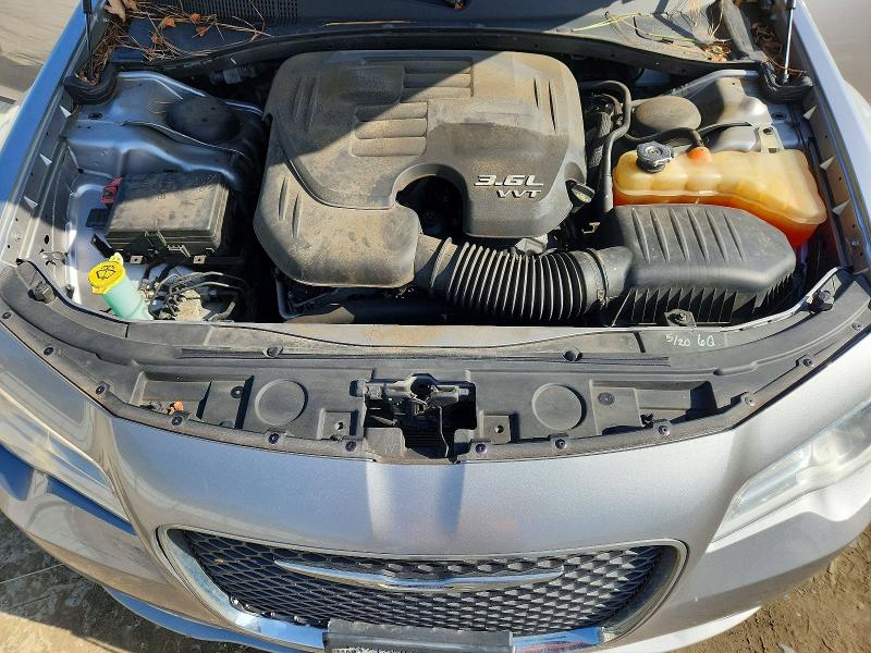 Продажа на аукционе авто 2016 Chrysler 300c, vin: 2C3CCAEG6GH248179, номер лота: 75858395