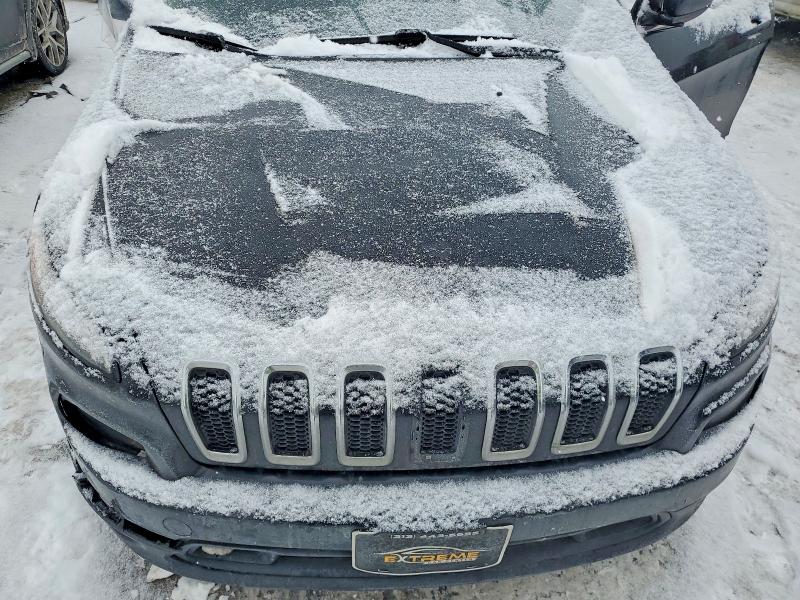 75361655 :رقم المزاد ، 1C4PJLCS5EW102585 vin ، 2014 Jeep Cherokee مزاد بيع