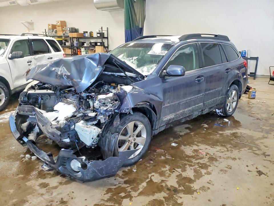 Auction sale of the 2014 Subaru Outback, vin: 4S4BRBLCXE3318452, lot number: 75221265