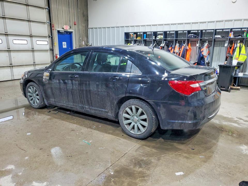78099785 :رقم المزاد ، 1C3CCBBGXEN115150 vin ، 2014 Chrysler 200 مزاد بيع