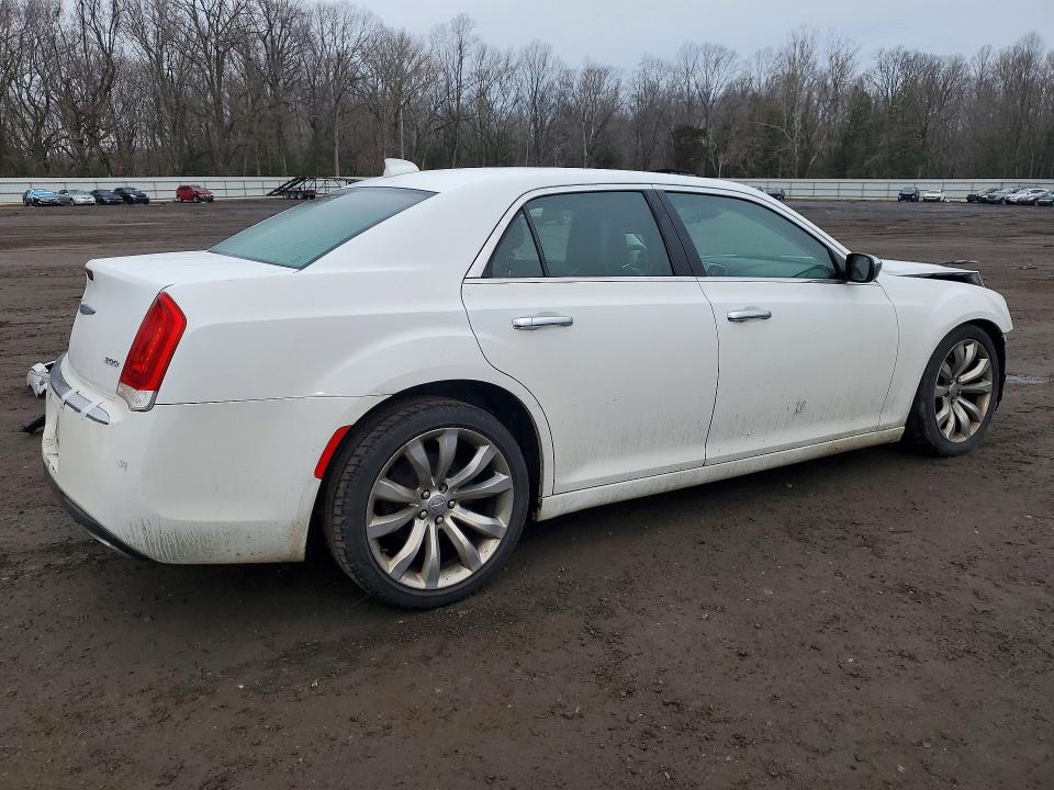 77570075 :رقم المزاد ، 2C3CCAEG3JH159385 vin ، 2018 Chrysler 300 مزاد بيع