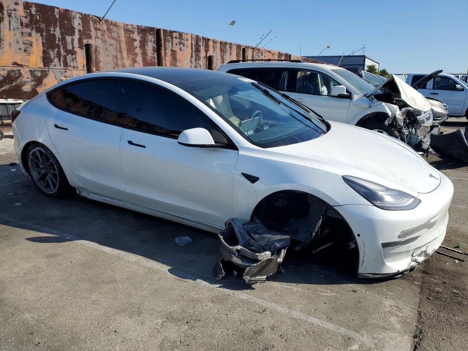 Продажа на аукционе авто 2021 Tesla Model 3, vin: 5YJ3E1EA4MF018479, номер лота: 75032105