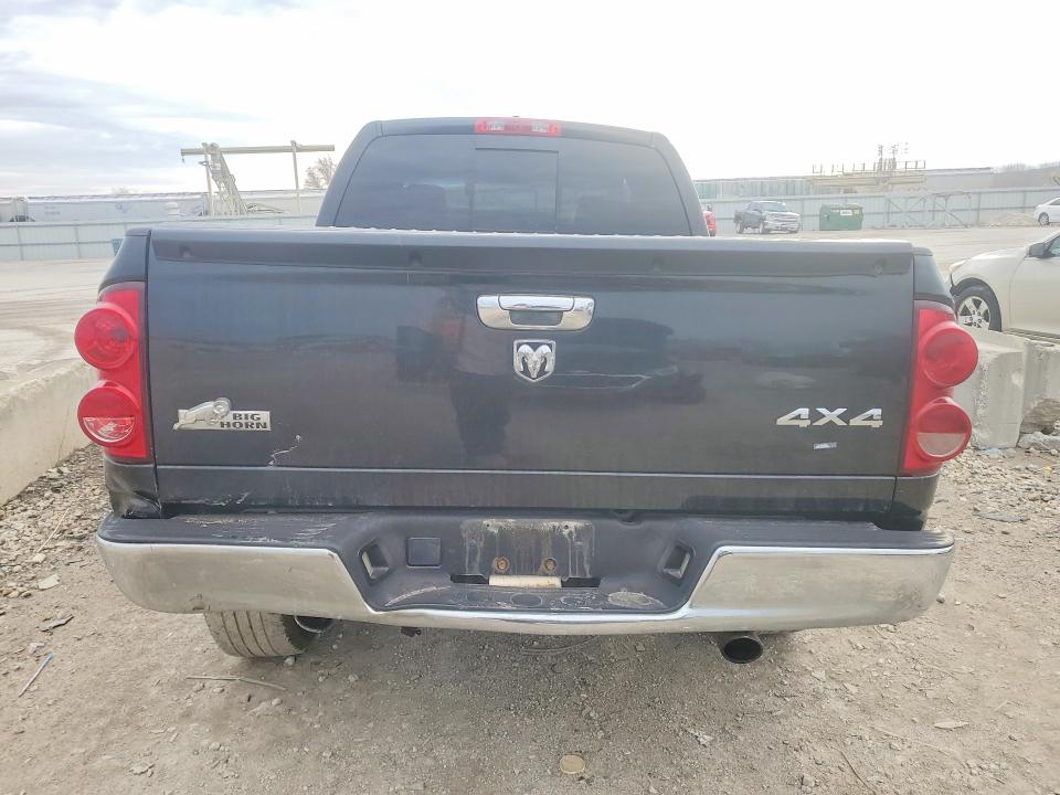 77774765 :رقم المزاد ، 1D7HU18248S635151 vin ، 2008 Dodge Ram 1500 مزاد بيع