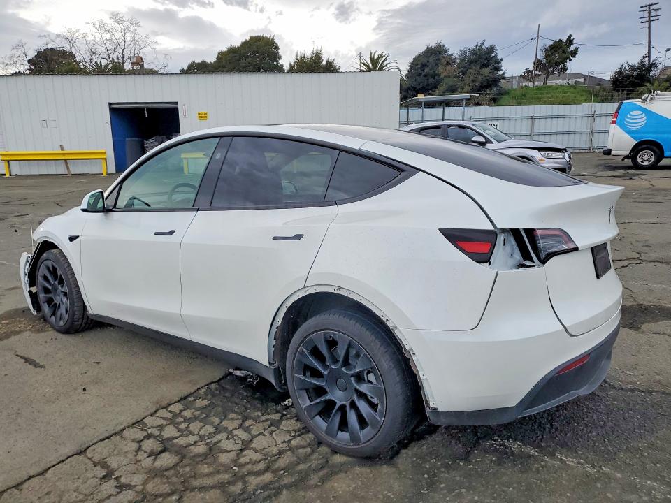 77735985 :رقم المزاد ، 7SAYGDED0SF276431 vin ، 2025 Tesla Model Y مزاد بيع