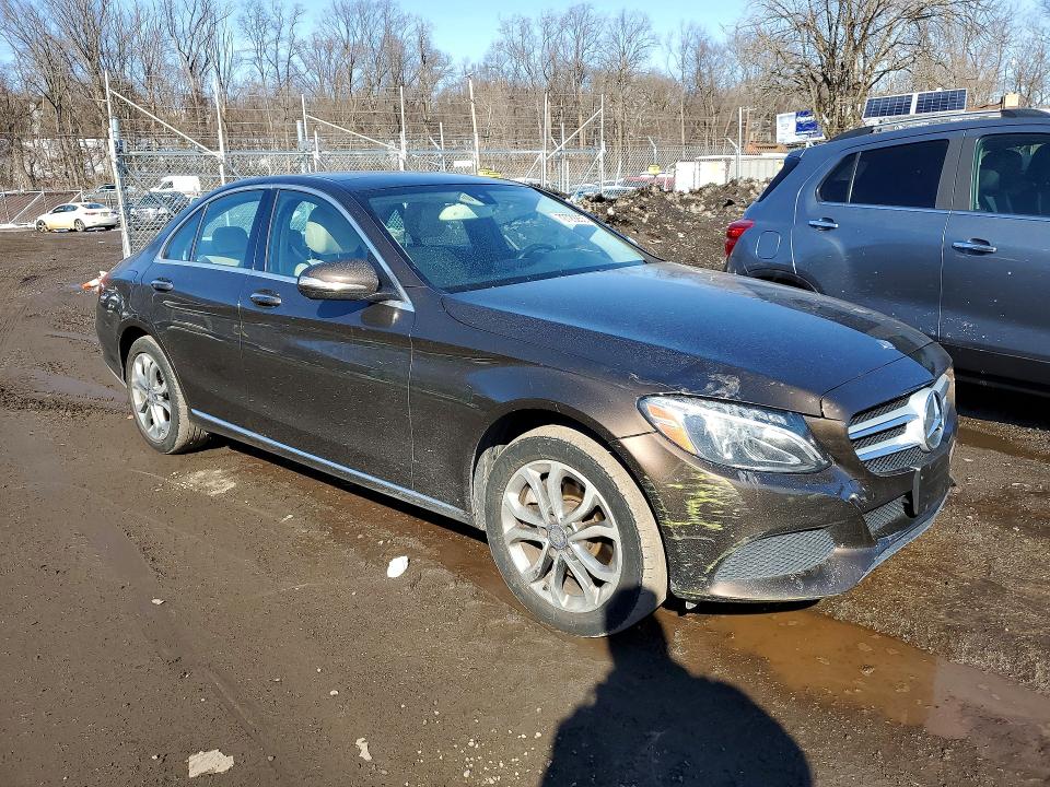72729255 :رقم المزاد ، 55SWF4KB3FU028608 vin ، 2015 Mercedes-benz C مزاد بيع