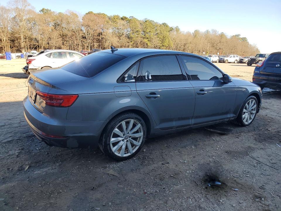 Продажа на аукционе авто 2017 Audi A4, vin: WAUANAF45HN015708, номер лота: 77329465