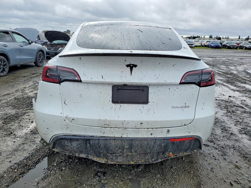 78185945 :رقم المزاد ، 7SAYGDEFXRF072263 vin ، 2024 Tesla Model Y مزاد بيع