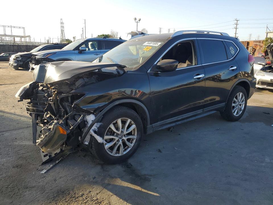 74487495 :رقم المزاد ، KNMAT2MT5HP526929 vin ، 2017 Nissan Rogue مزاد بيع