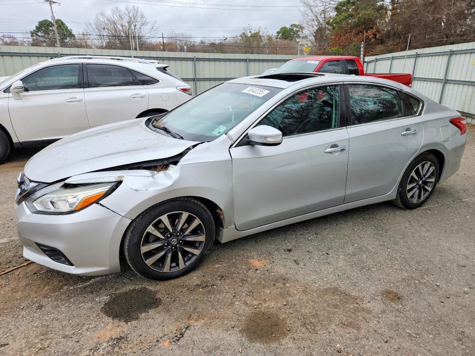 Aukcja sprzedaży 2017 Nissan Altima 2.5, vin: 1N4AL3AP0HC212888, numer aukcji: 76642255
