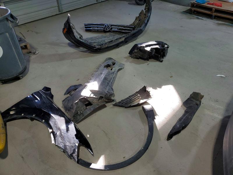 75822645 :رقم المزاد ، 3VV1B7AX8MM063709 vin ، 2021 Volkswagen Tiguan مزاد بيع