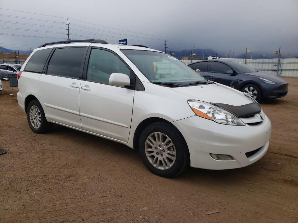Продажа на аукционе авто 2007 Toyota Sienna, vin: 5TDBK22C27S007674, номер лота: 78320235