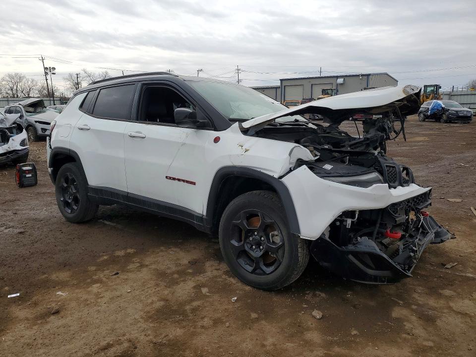 79301185 :رقم المزاد ، 3C4NJDDNXRT581636 vin ، 2024 Jeep Compass مزاد بيع