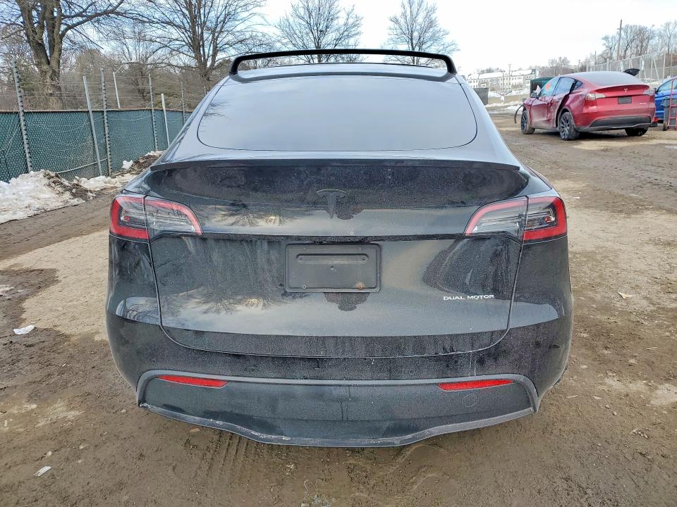 Продажа на аукционе авто 2021 Tesla Model Y, vin: 5YJYGAEE3MF301815, номер лота: 75819805