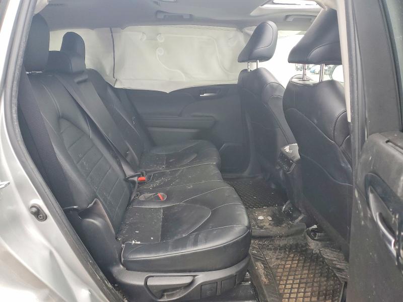 78561945 :رقم المزاد ، 5TDKDRBH4PS031571 vin ، 2023 Toyota Highlander مزاد بيع