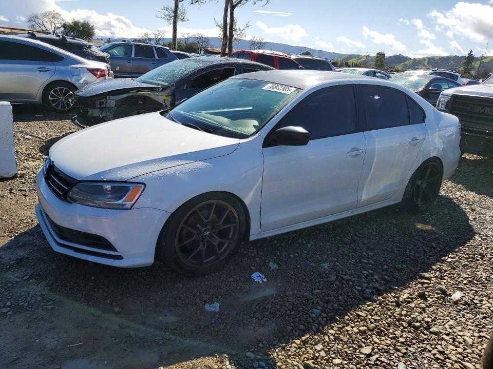 2015 Volkswagen Jetta მანქანა იყიდება აუქციონზე, vin: 3VW2K7AJ4FM328138, აუქციონის ნომერი: 78362305