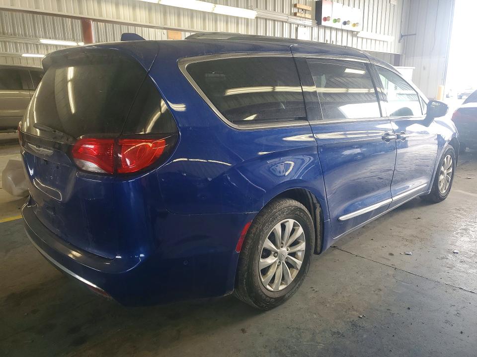 2019 Chrysler Pacifica მანქანა იყიდება აუქციონზე, vin: 2C4RC1BG5KR666102, აუქციონის ნომერი: 77033555