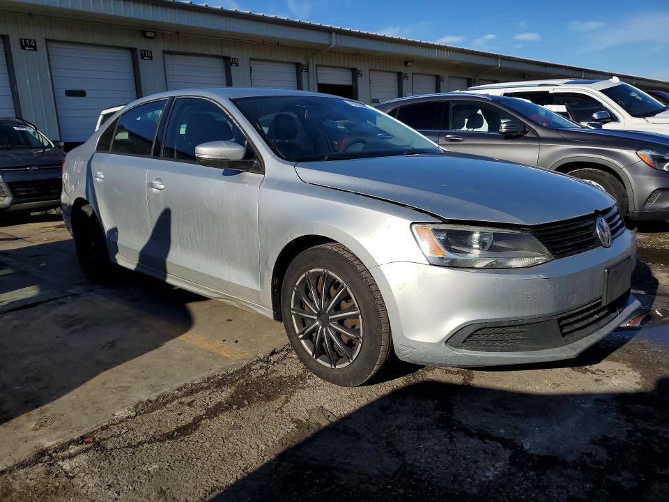 2014 Volkswagen Jetta მანქანა იყიდება აუქციონზე, vin: 3VWD17AJXEM364216, აუქციონის ნომერი: 77018355