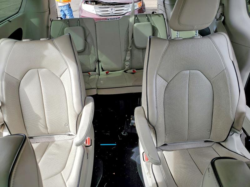 78136145 :رقم المزاد ، 2C4RC1N79HR693937 vin ، 2017 Chrysler Pacifica مزاد بيع