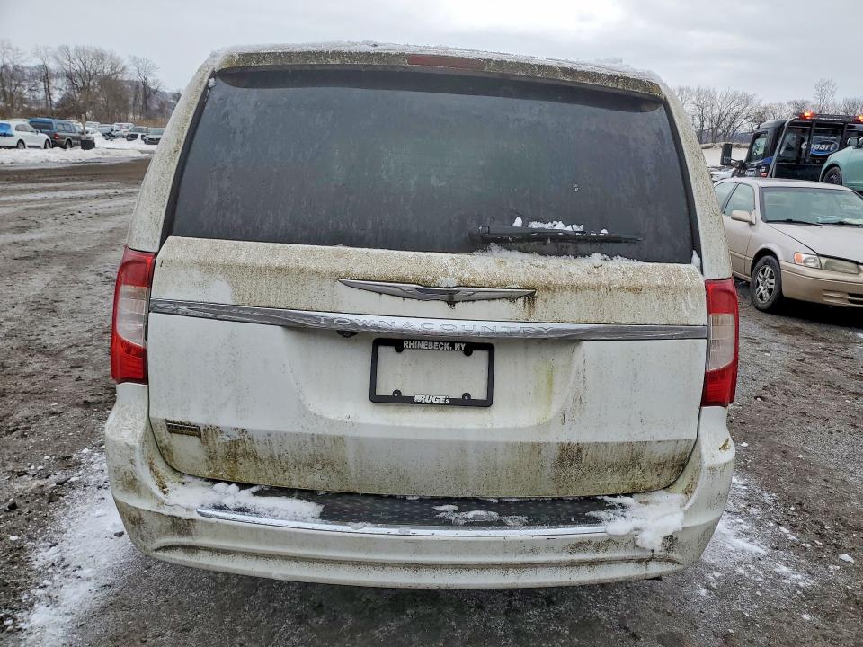 2015 Chrysler Town And Coun მანქანა იყიდება აუქციონზე, vin: 2C4RC1BGXFR538802, აუქციონის ნომერი: 76832855