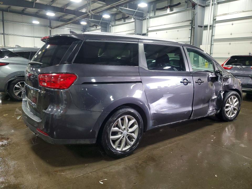 2021 Kia Sedona მანქანა იყიდება აუქციონზე, vin: KNDMB5C13M6674174, აუქციონის ნომერი: 76128075