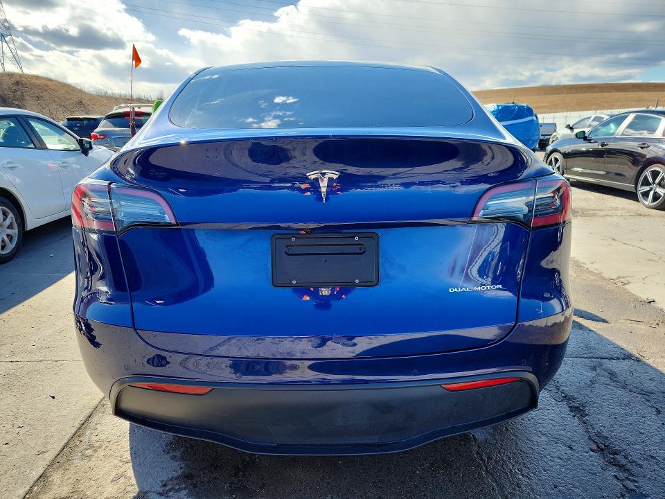 77370045 :رقم المزاد ، 7SAYGDEE4NA007570 vin ، 2022 Tesla Model Y مزاد بيع