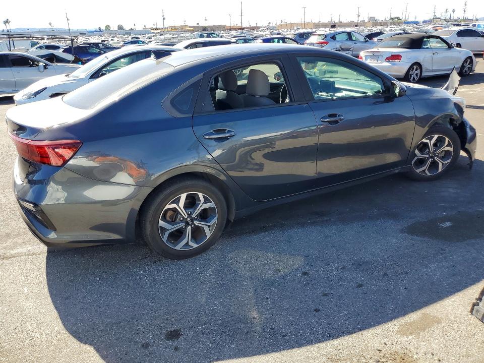 2019 Kia Forte მანქანა იყიდება აუქციონზე, vin: 3KPF24AD3KE028432, აუქციონის ნომერი: 79311265