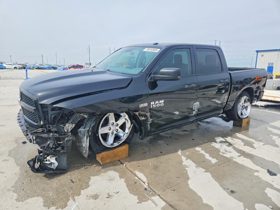 76444905 :رقم المزاد ، 3C6RR6KT0HG773721 vin ، 2017 Ram 1500 مزاد بيع