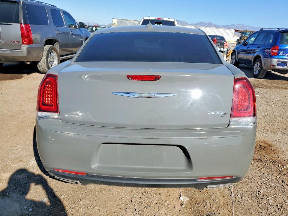 Продажа на аукционе авто 2019 Chrysler 300, vin: 2C3CCABG4KH562720, номер лота: 74508465