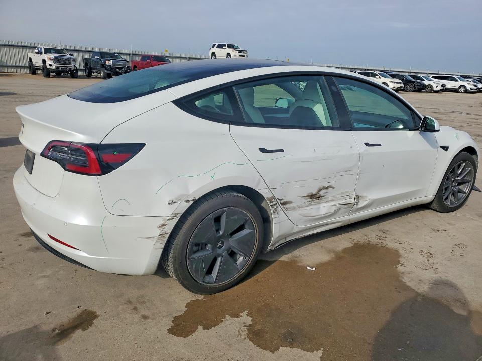 76348155 :رقم المزاد ، 5YJ3E1EA1NF111350 vin ، 2022 Tesla Model 3 مزاد بيع