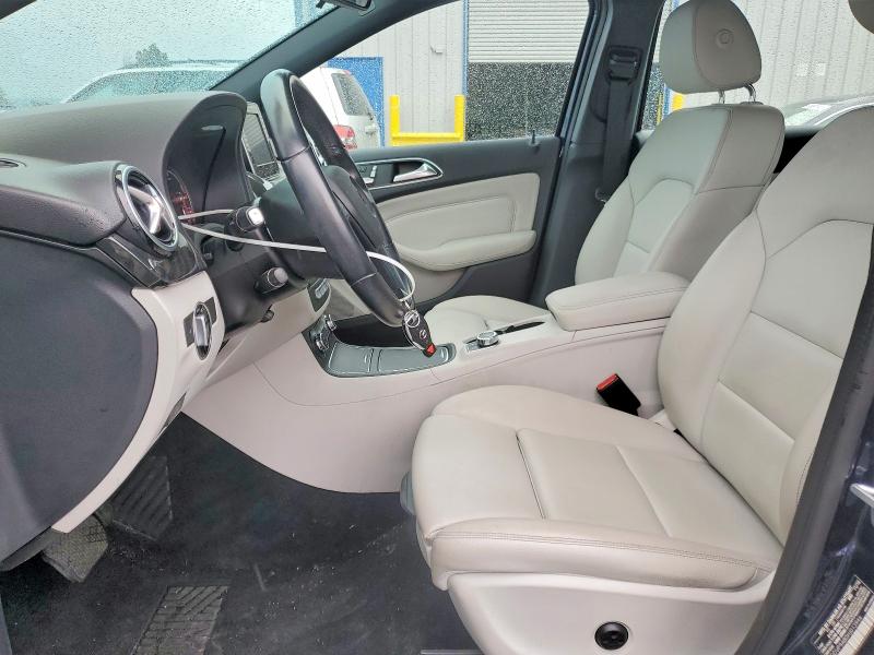 77123595 :رقم المزاد ، WDDVP9AB0HJ013946 vin ، 2017 Mercedes-benz B-class مزاد بيع