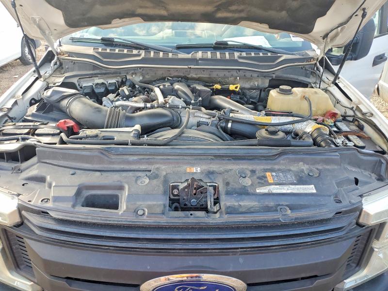 Продаж на аукціоні авто 2017 Ford F550, vin: 1FDUF5GT0HEC56548, номер лоту: 77855545