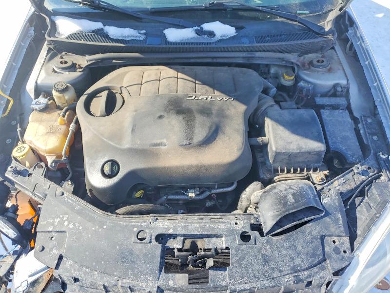 77344535 :رقم المزاد ، 1C3CCBBGXEN115052 vin ، 2014 Chrysler 200 مزاد بيع