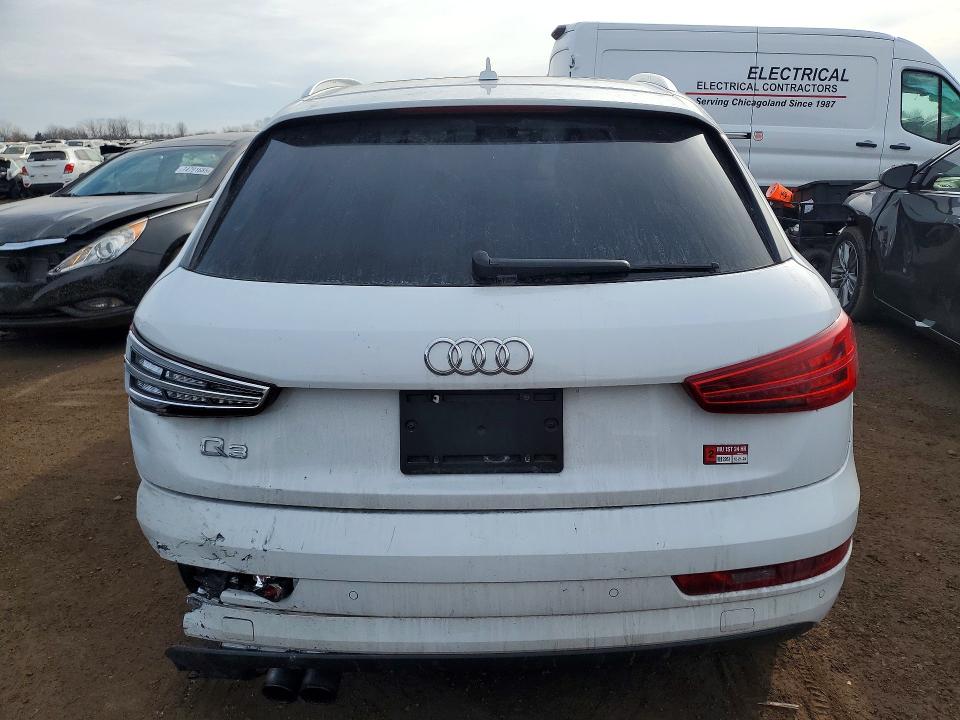 77370965 :رقم المزاد ، WA1BCCFS9JR001004 vin ، 2018 Audi Q3 مزاد بيع