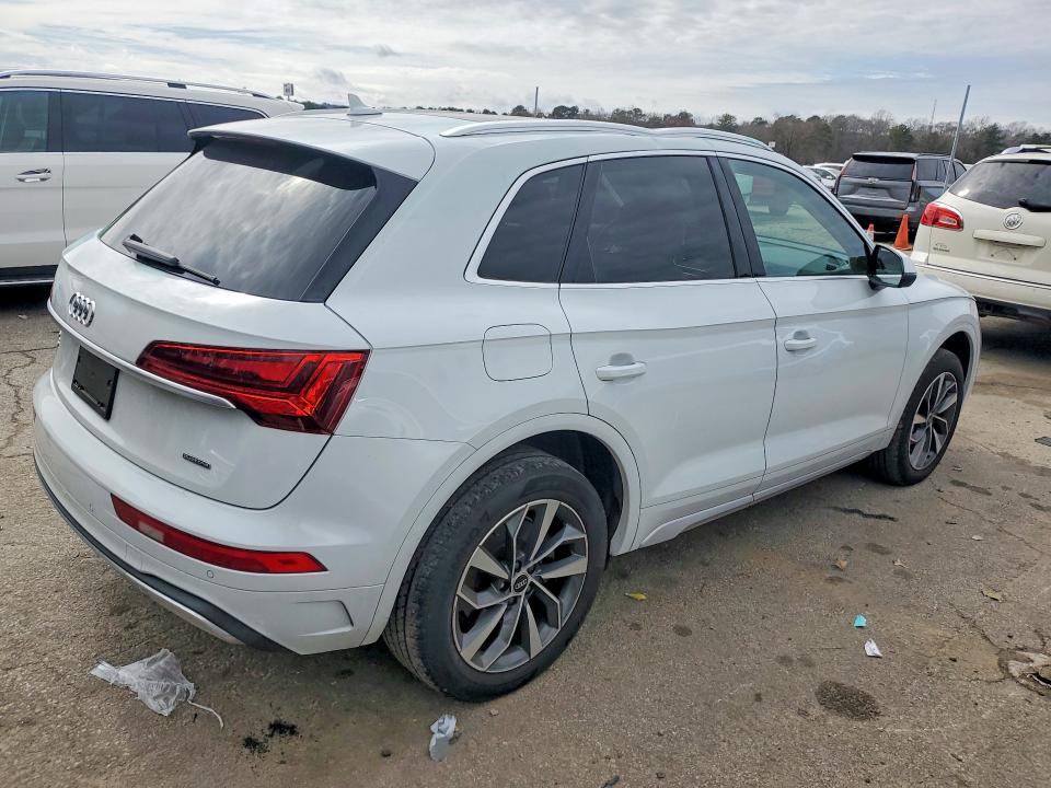 2021 Audi Q5 მანქანა იყიდება აუქციონზე, vin: WA1AAAFY2M2112937, აუქციონის ნომერი: 77188135