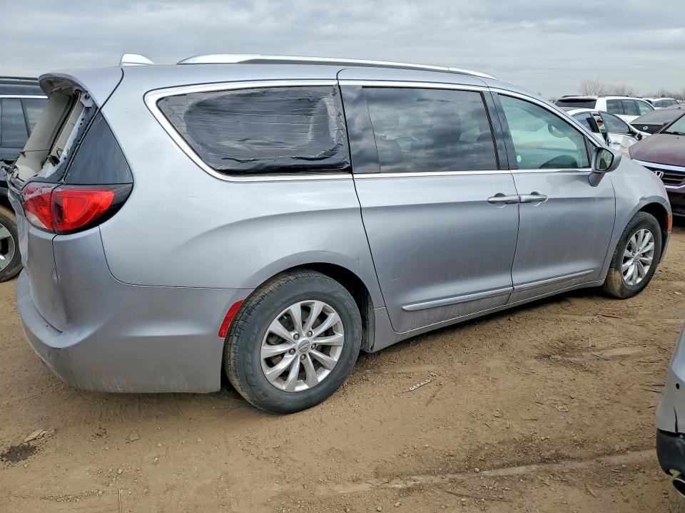 78794475 :رقم المزاد ، 2C4RC1BG4JR119031 vin ، 2018 Chrysler Pacifica مزاد بيع
