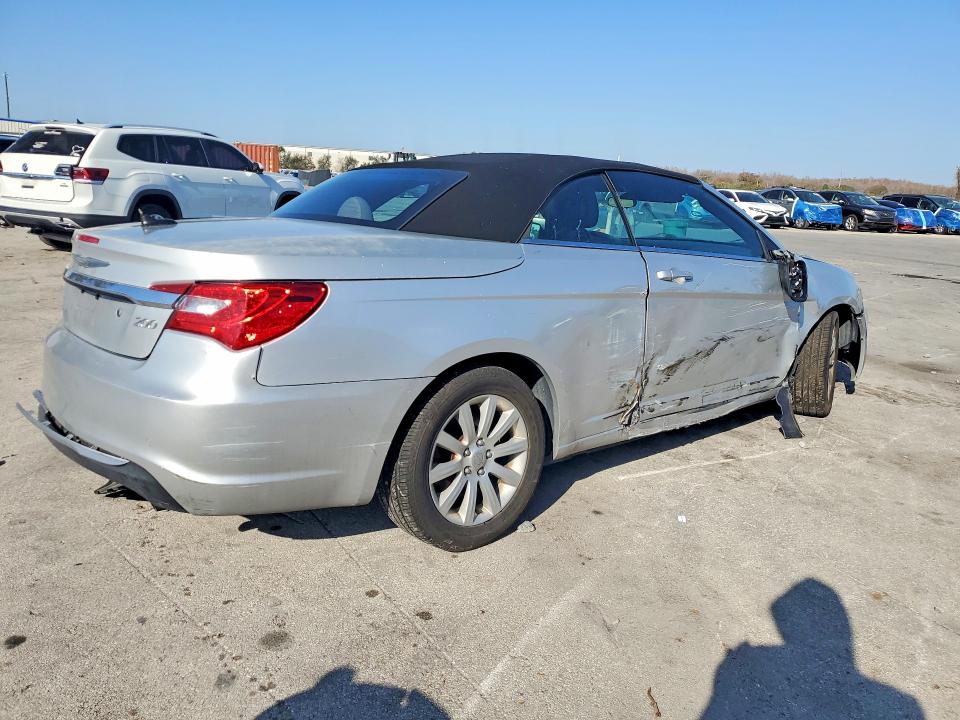 Aukcja sprzedaży 2011 Chrysler 200, vin: 1C3BC2EB7BN530112, numer aukcji: 77474925