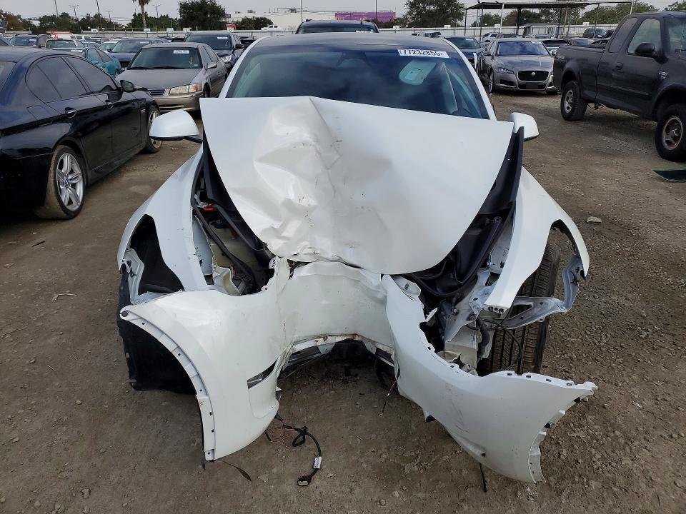 2024 Tesla Model Y მანქანა იყიდება აუქციონზე, vin: 7SAYGDEE7RF058649, აუქციონის ნომერი: 77232855