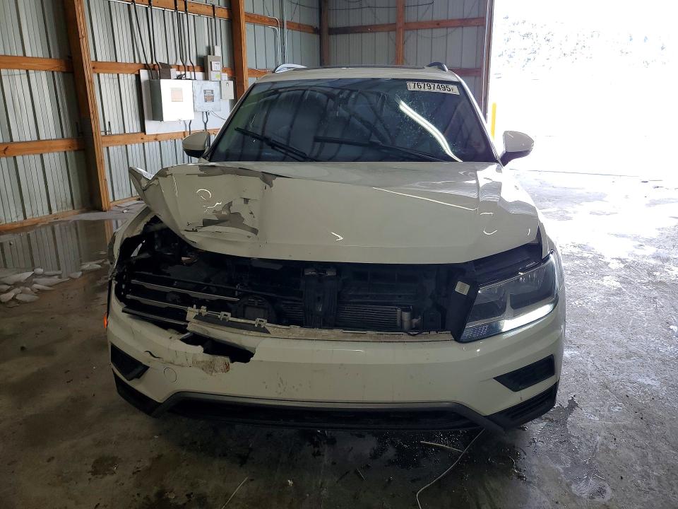 76797495 :رقم المزاد ، 3VV2B7AX5KM197496 vin ، 2019 Volkswagen Tiguan مزاد بيع
