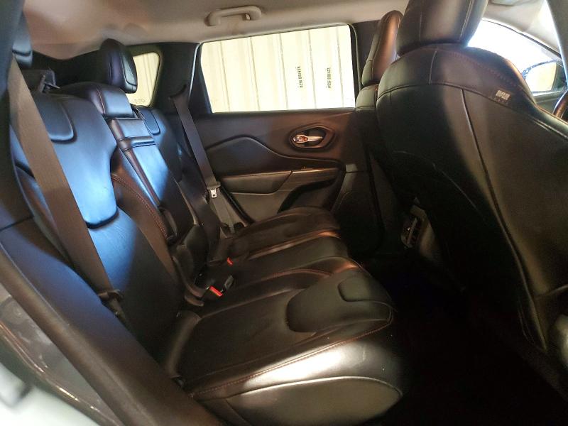 77765385 :رقم المزاد ، 1C4PJMBS8FW588012 vin ، 2015 Jeep Cherokee مزاد بيع
